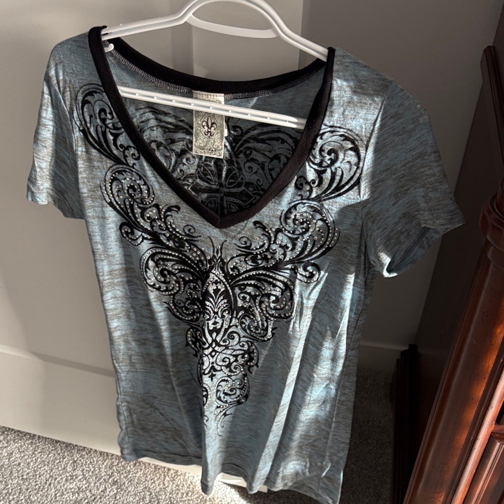 Vocal Black and Blue V-Neck Graphic Tee